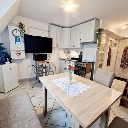 Apartman Rózsa Lak *